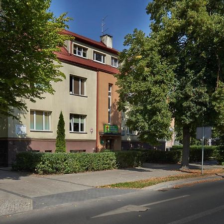 Szkolne Schronisko Mlodziezowe W Olsztynie Vandrarhem Olsztyn  Exteriör bild