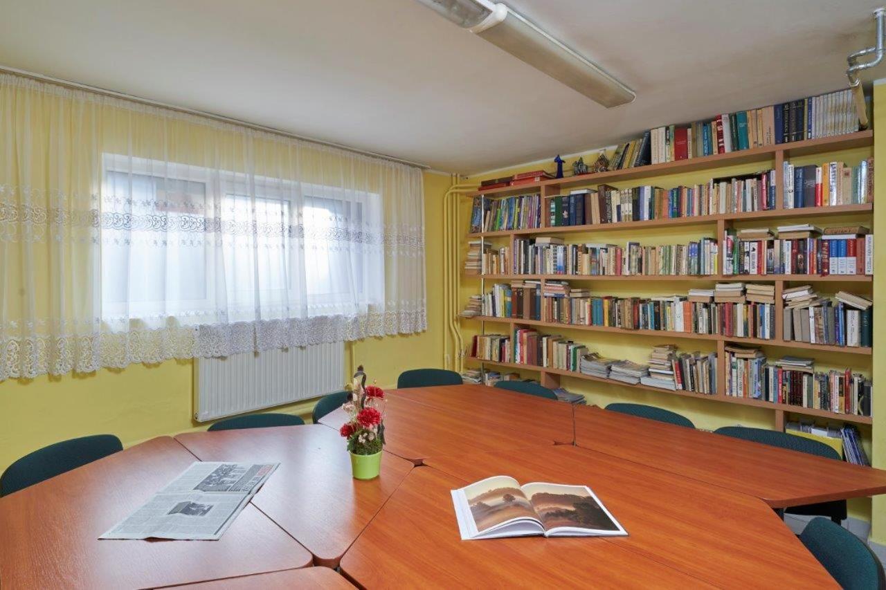 Szkolne Schronisko Mlodziezowe W Olsztynie Vandrarhem Olsztyn  Exteriör bild